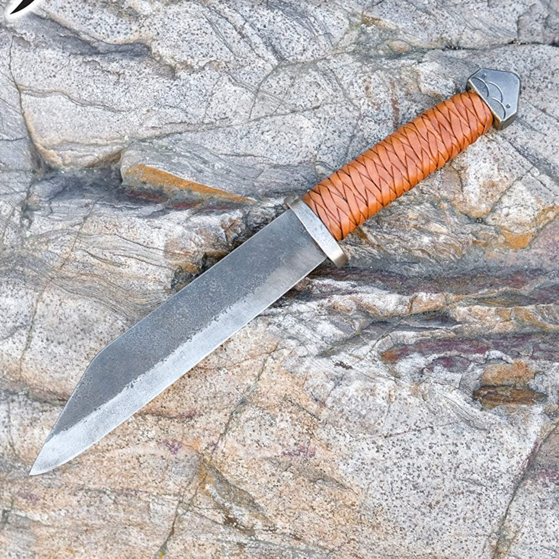 Hand Forged Troll Seax - Seax Knife and Sheath