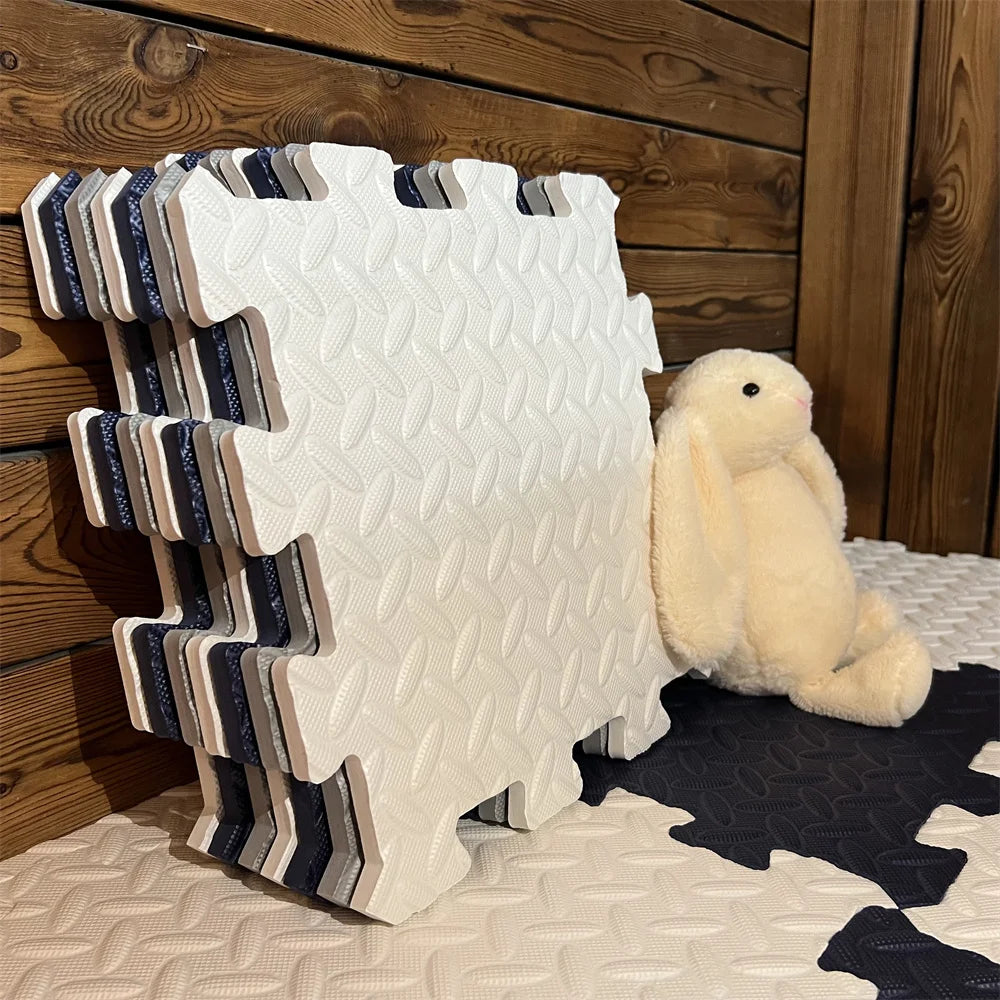 Safe surface for first playtime