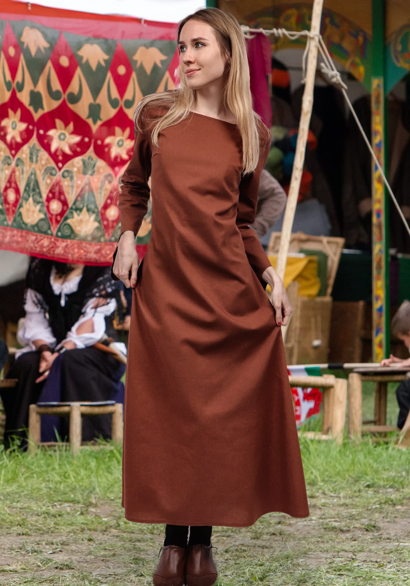 Wine Medieval Linen Dress for Women with Lace Up Costume vikingshields Wine Medieval Linen Dress for Women with Lace Up Costume vikingshields